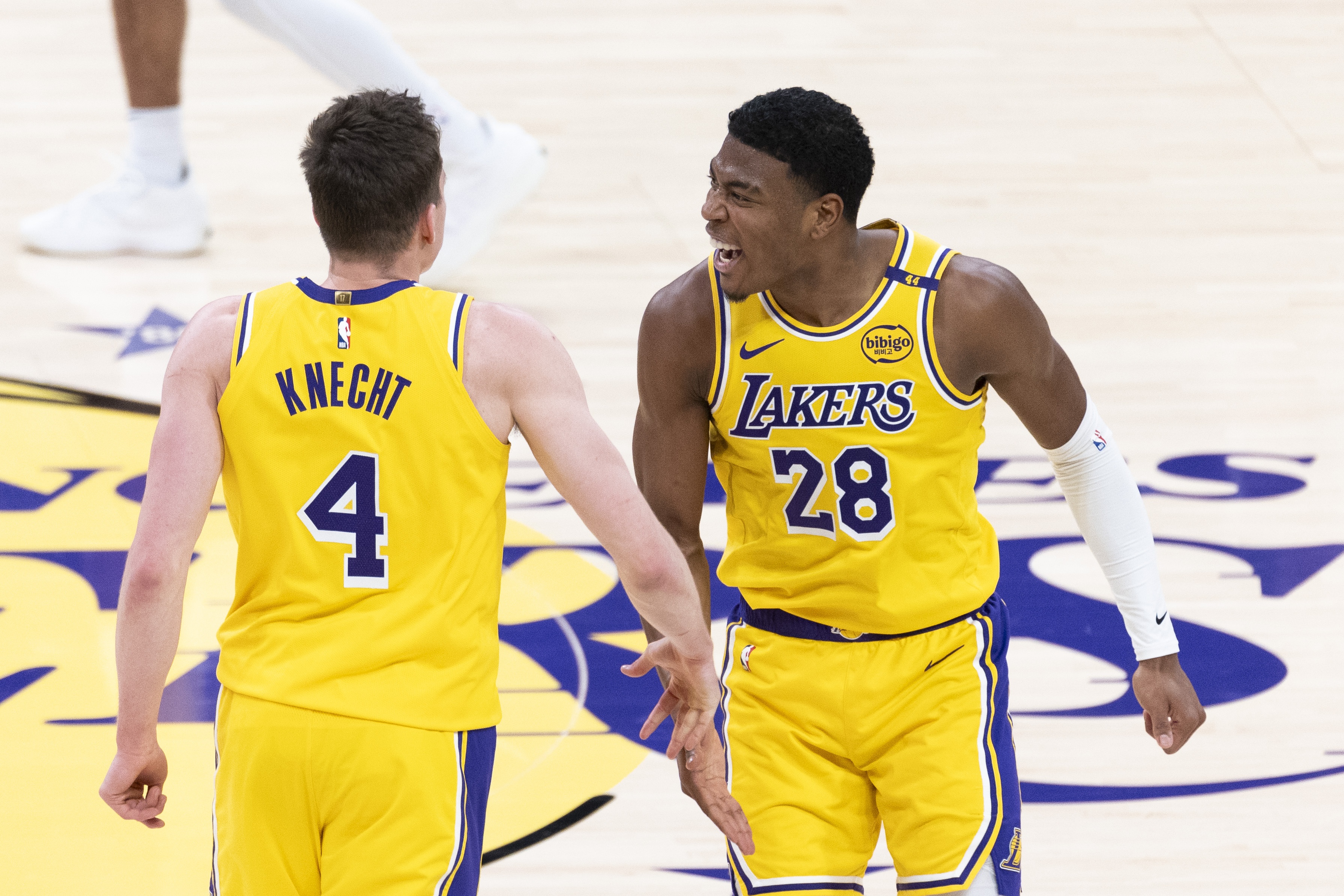 体育直播-湖人或送出克内&amp;八村全力追求亨特 嘴哥&amp;库明加&amp;字母也均传出流言